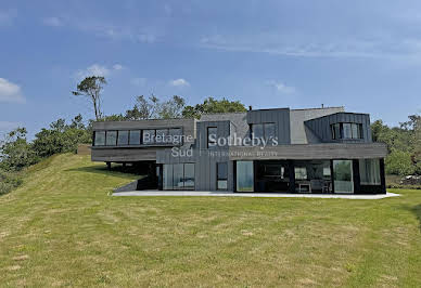 Seaside house with garden and terrace 2