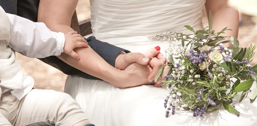 Fotografo di matrimoni Emanuela Rizzo (emanuelarizzo). Foto del 12 giugno 2015