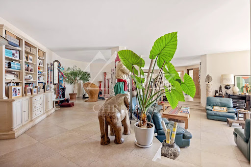 Maison avec piscine et terrasse 5