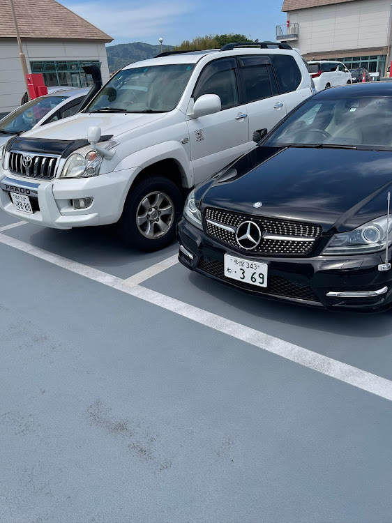 ランドクルーザープラドのC180クーペ・プラド・w204に関するカスタム事例の投稿画像1枚目