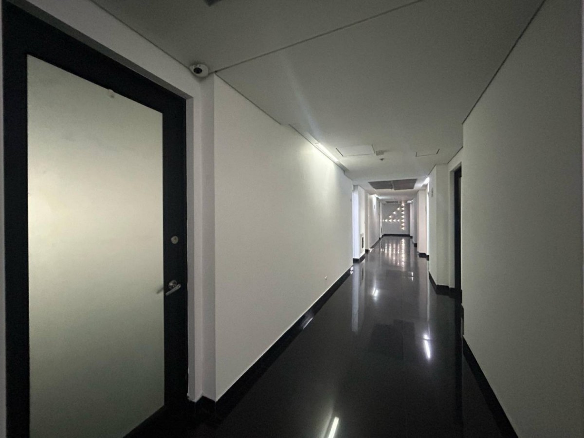 Oficina En Arriendo - Ciudad Salitre, Bogota