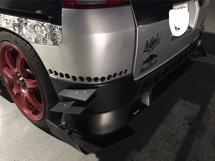 モビリオのDIY・モビリオ無限・カナード・ダクト空力に関するカスタム事例の投稿画像2枚目