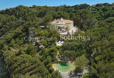 Villa avec piscine en bord de mer 3