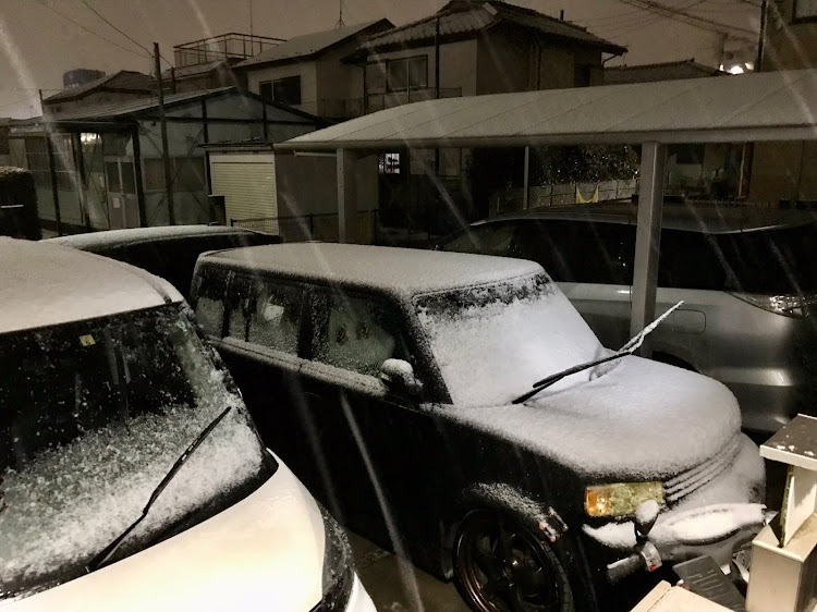 bBのOverblast・大雪警報・明日は休みでよかった・ノーマルタイヤはヤバいに関するカスタム事例の投稿画像1枚目