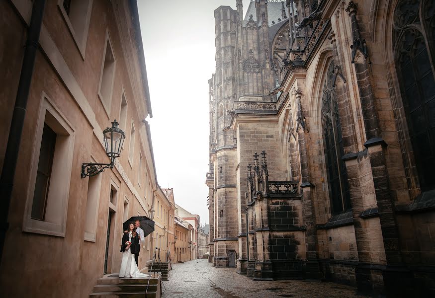 Svadobný fotograf Roman Lutkov (romanlutkov). Fotografia publikovaná 20. júna 2016