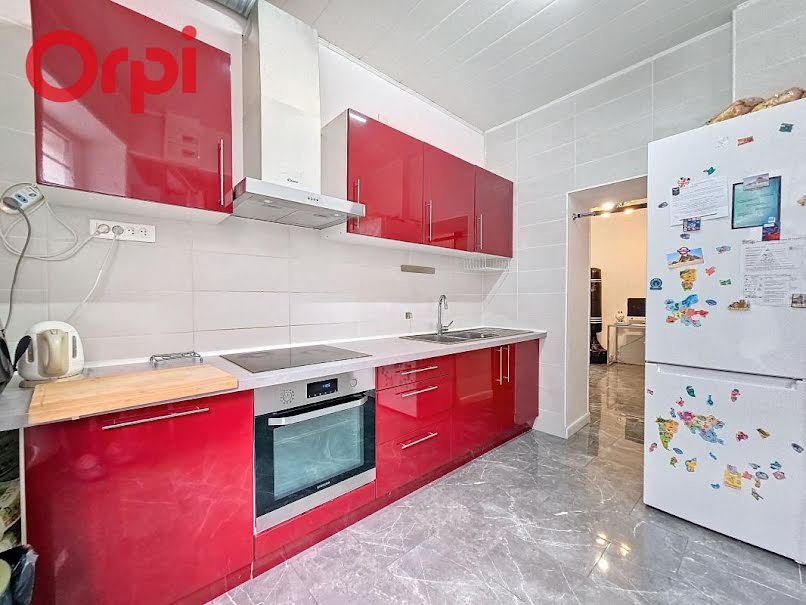 Vente maison 6 pièces 130 m² à Vichy (03200), 217 000 €