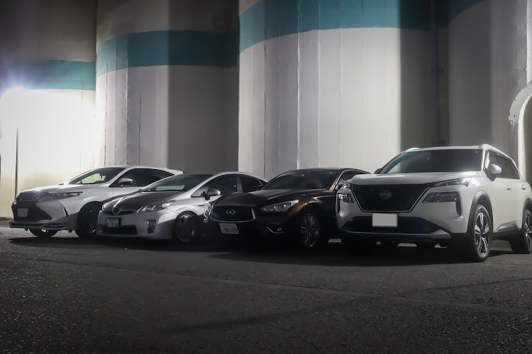 プリウスの30プリウス 前期・三重県の車好きの方と繋がりたい・エクストレイル・インフィニティ・ハリアーに関するカスタム事例の投稿画像4枚目