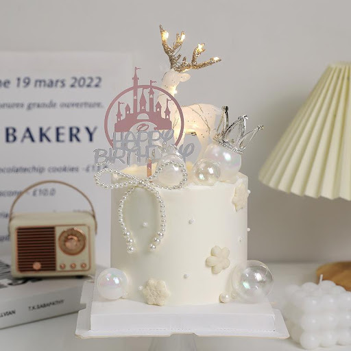 Title 4, Crystal Elk Cake Decorative Ornaments, ideal fo...