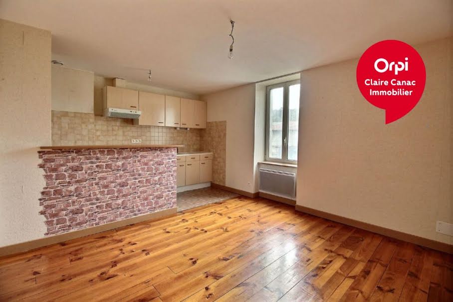 Location  appartement 2 pièces 40 m² à Burlats (81100), 391 €