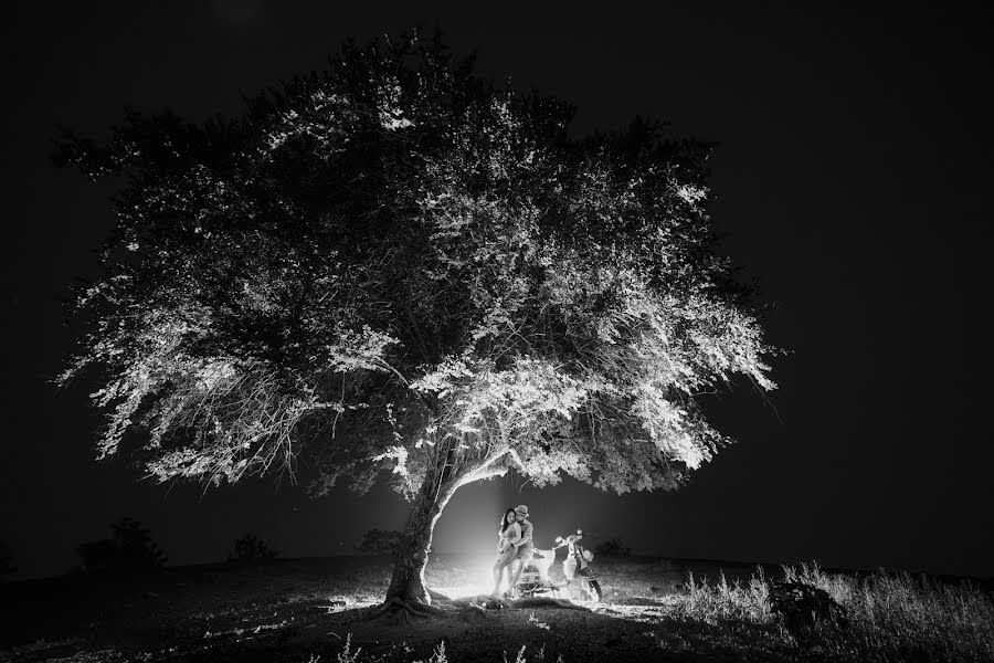 Fotografo di matrimoni Werdi Putra (werdiphoto). Foto del 23 gennaio 2016