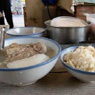 灶頂 原汁排骨湯,高麗菜飯