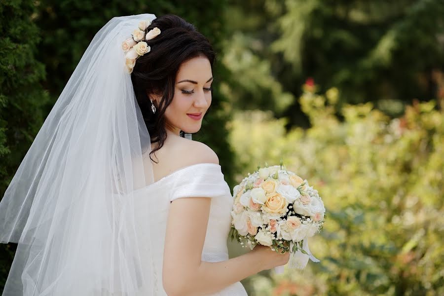 Fotógrafo de casamento Vyacheslav Gzhegozhevskiy (slavaphoto). Foto de 17 de novembro 2018