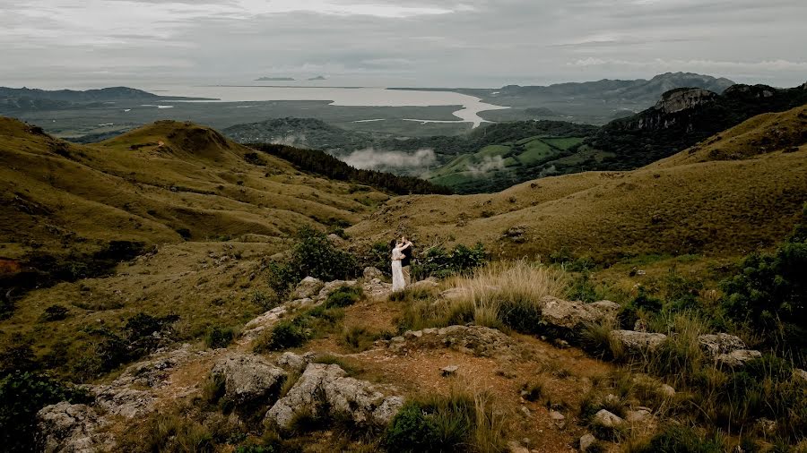 Fotografo di matrimoni Alcides Gu (alcidesag). Foto del 6 ottobre 2022