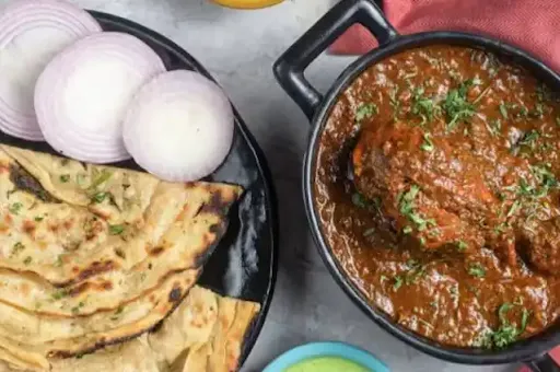 Chicken Curry With 5 Tawa Butter Roti