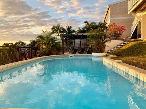 Villa avec piscine et terrasse 1