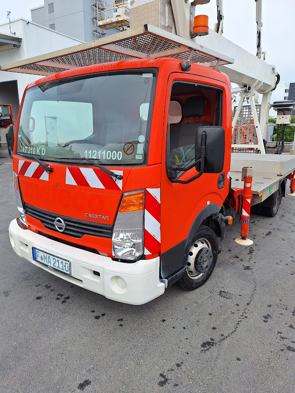 Photo de PALFINGER P 210 BK / NISSAN CABSTAR