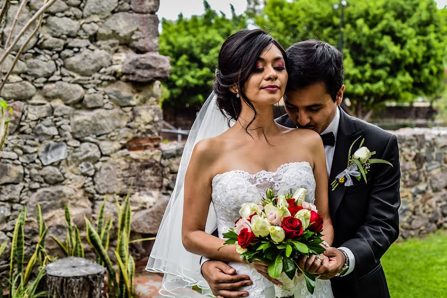 婚礼摄影师Hugo Olivares（hugoolivaresfoto）。2019 11月30日的照片