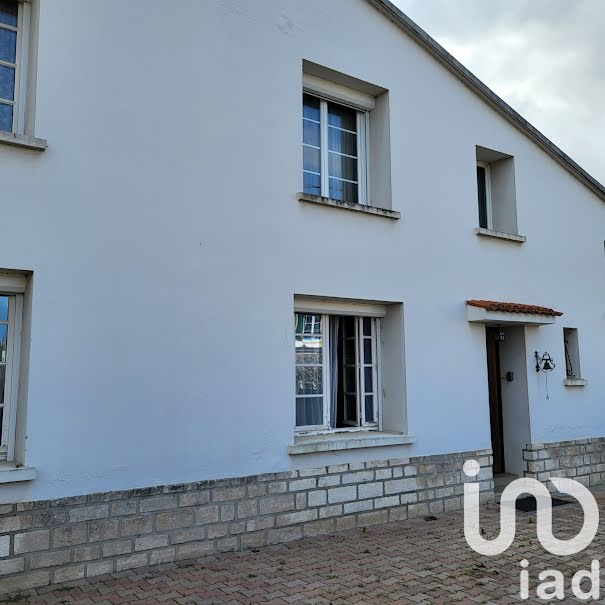 Vente maison 4 pièces 114 m² à Niort (79000), 167 200 €