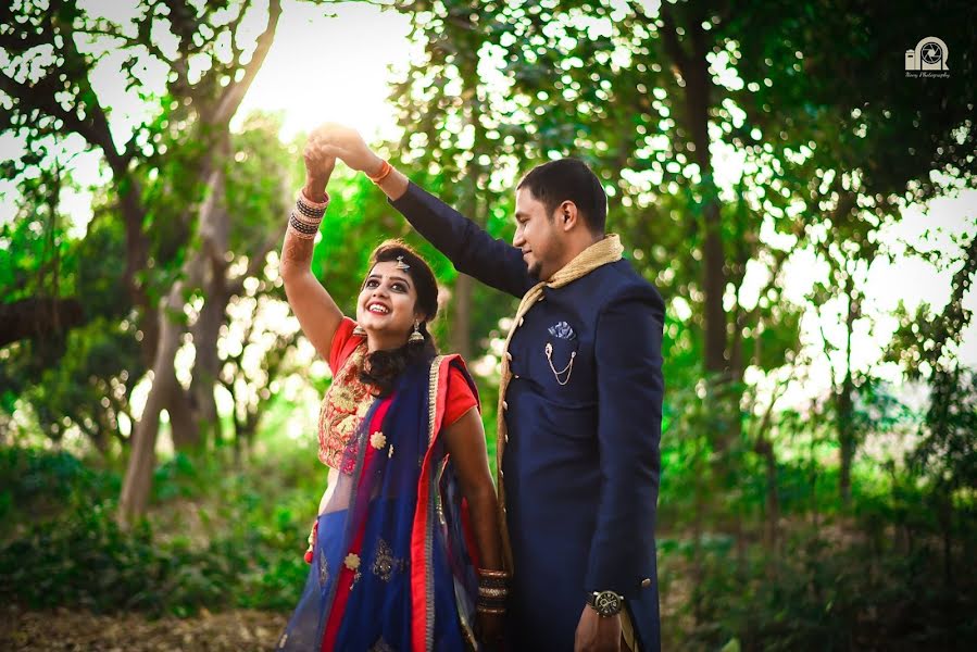 Bröllopsfotograf Nayan Chakraborty Nony (chakrabortynony). Foto av 10 december 2020