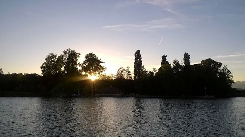 L'alchimia tra luce e buio al tramonto di aganugi