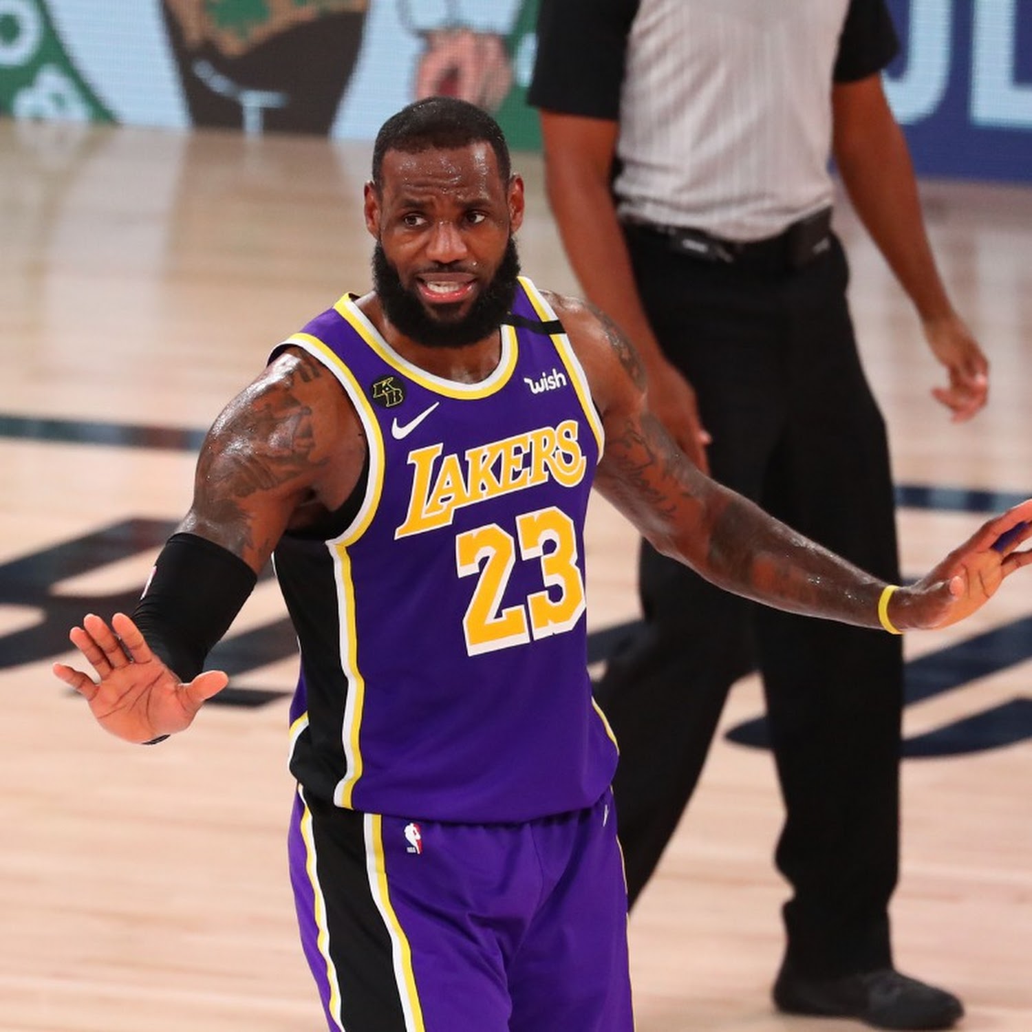 LeBron James Leads 2nd-Half Surge as Lakers Top Nikola Jokic