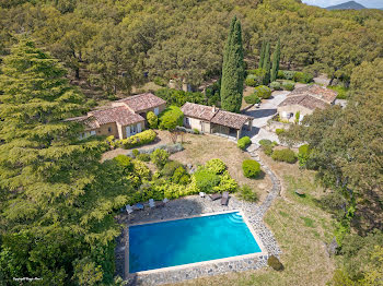 villa à Grimaud (83)