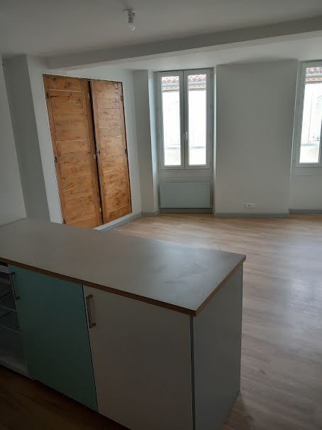 Location  appartement 1 pièce 26.2 m² à Mauvezin (32120), 370 €