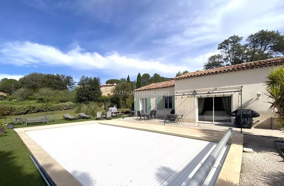 Vente villa 5 pièces 122.65 m² à Bagnols-en-Forêt (83600), 630 000 €