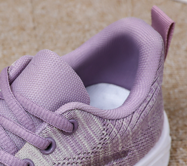 Title 4, Zachte zolen damessneakers ademend Flyknit. Com...