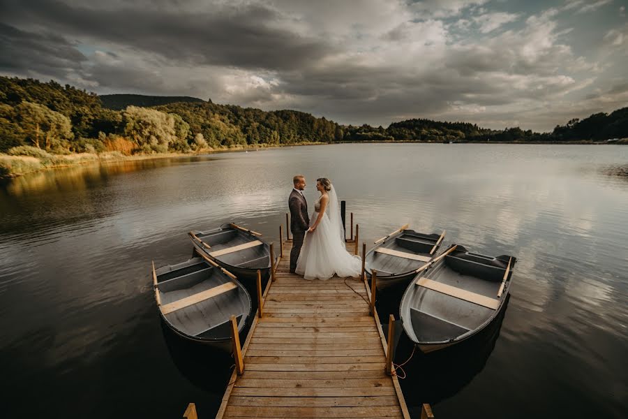 結婚式の写真家Lukáš Molnár (molnar11)。2019 7月17日の写真