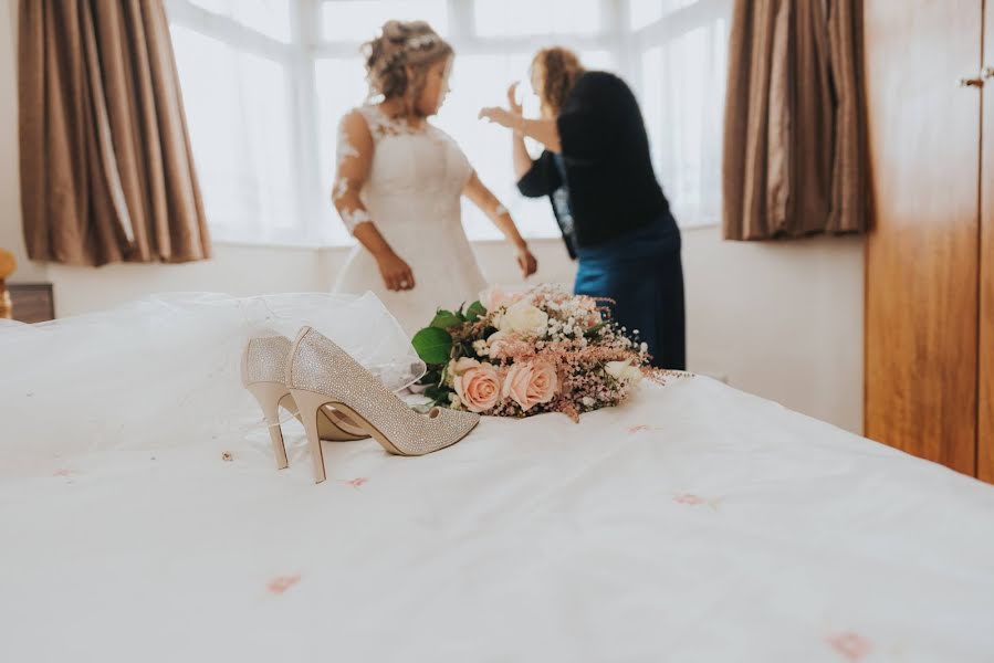 Wedding photographer Terry James (terryjamesphoto). Photo of 30 May 2019