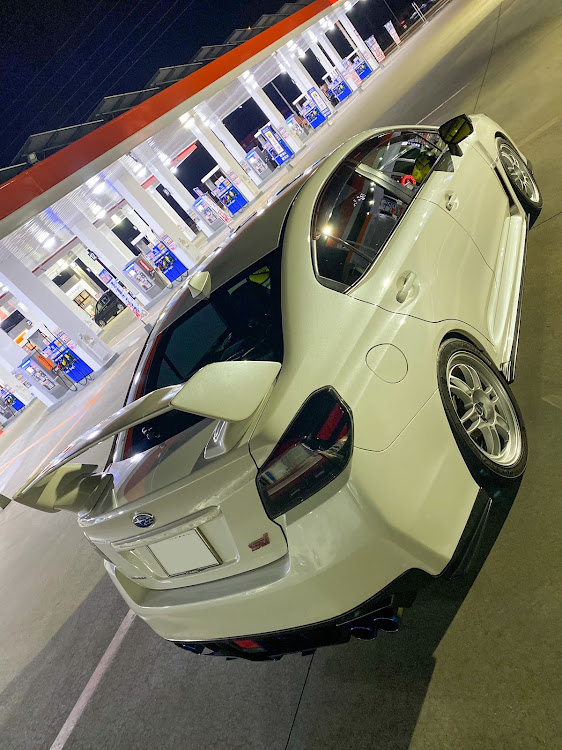 WRX STIのヌルテカボディ選手権に関するカスタム事例の投稿画像2枚目