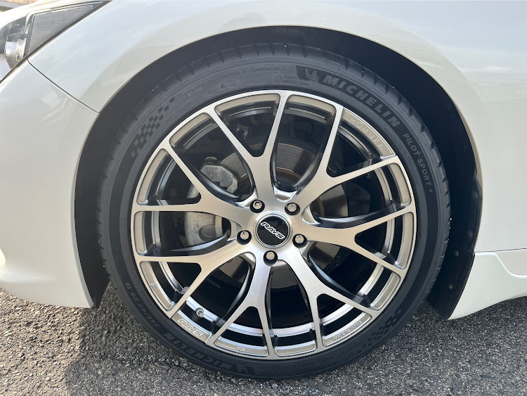 スカイラインのドライブ・東尋坊・千里浜なぎさドライブウェイ・大阪観光・PILOT SPORT 5に関するカスタム事例の投稿画像10枚目