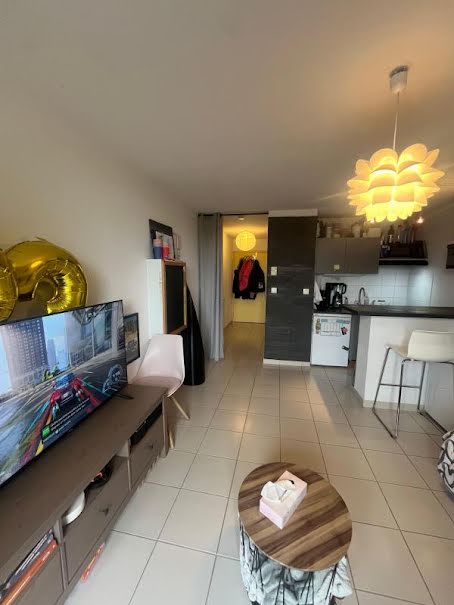 Location  appartement 1 pièce 24 m² à Montfavet (84140), 480 €