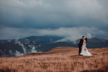 Fotografo di matrimoni Ciprian Grigorescu (cipriangrigores). Foto del 9 ottobre 2020