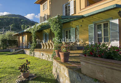 Villa avec piscine et jardin 2