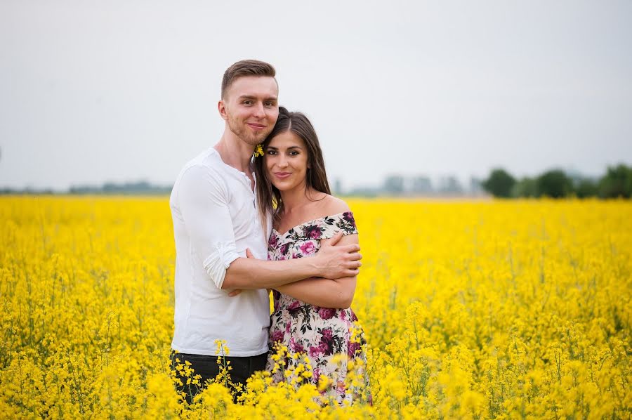 Wedding photographer Rafał Nartowski (martynairafal). Photo of 11 April 2019