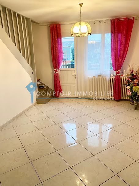 Vente maison 4 pièces 69.6 m² à Corbeil-Essonnes (91100), 217 000 €