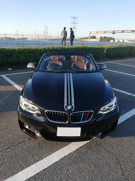 2シリーズ カブリオレのドライブ・筑波サーキット・愛車撮影・愛車と夕焼けに関するカスタム事例の投稿画像3枚目