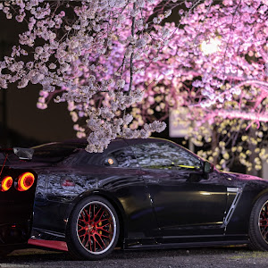 NISSAN GT-R R35
