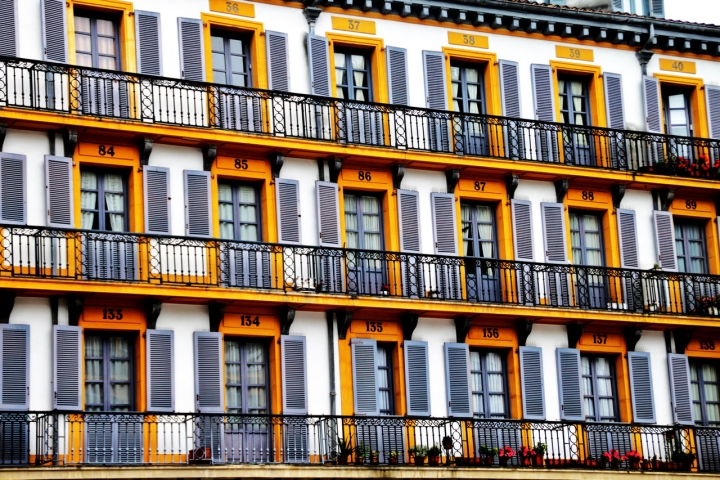 Yellow windows di supermaio