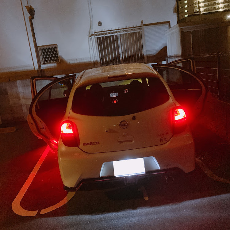 マーチのDIY・ドア連動・LEDテープに関するカスタム事例の投稿画像1枚目
