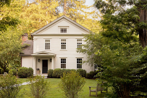 Farmhouse with garden 1