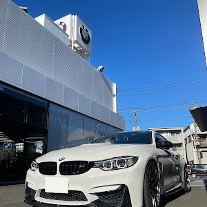 M4 クーペ F82