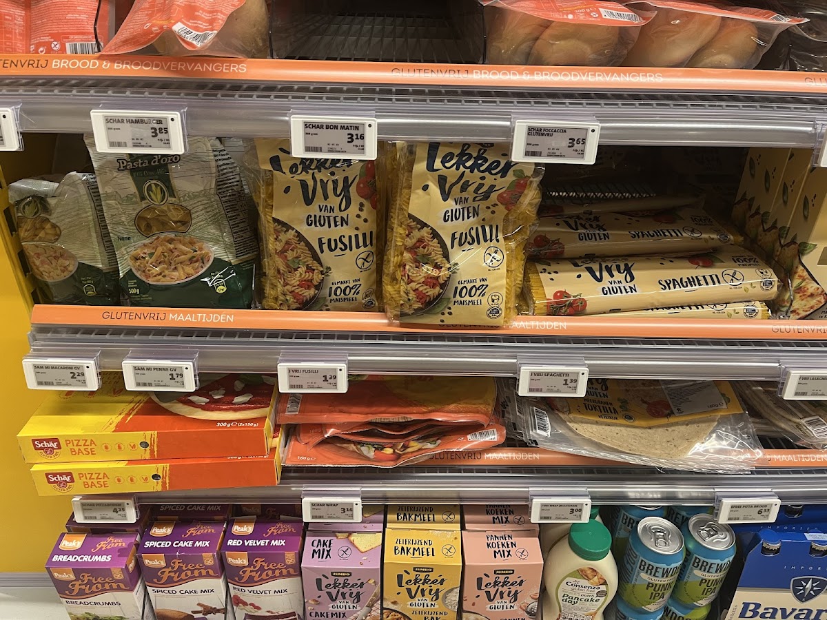 🇬🇧Many items in the Gluten Free aisle. 🇳🇱Verschillende items in het Glutenvrije schap