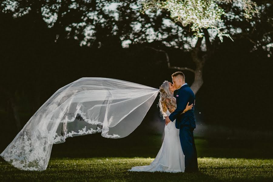 Fotografo di matrimoni Jackie Nemeth (eyeroniclove). Foto del 8 agosto 2019