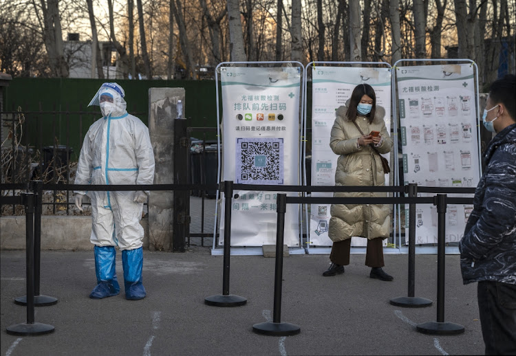 People in the Chinese city of Xian have not been allowed to leave town without clearance from their employer or community authorities.