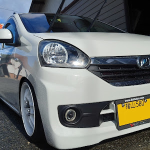 ミライース LA300S