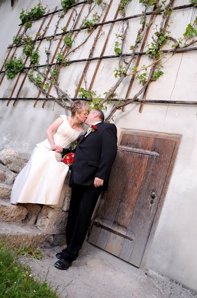 Fotógrafo de casamento Anton Riška (riskaanton). Foto de 16 de abril 2019