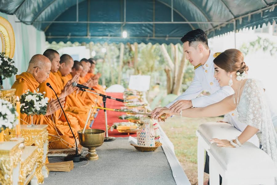 Jurufoto perkahwinan Pongpisut Jantamala (jamejumppisut). Foto pada 8 September 2020